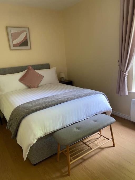 דירות Glengesh Court. Ardara Town Centre. מראה חיצוני תמונה