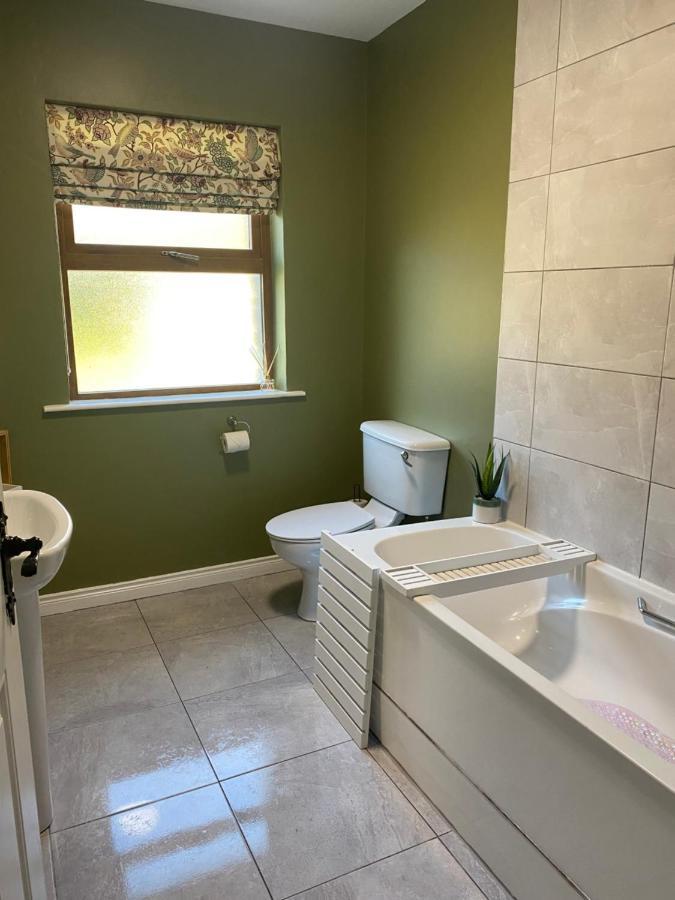 דירות Glengesh Court. Ardara Town Centre. מראה חיצוני תמונה